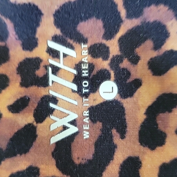 Rare WITH x Peloton Cheetah Print Capri Leggings - Picture 8 of 16